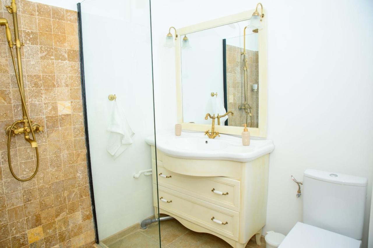 Bistro Centru Vechi Craiova Hotel ภายนอก รูปภาพ